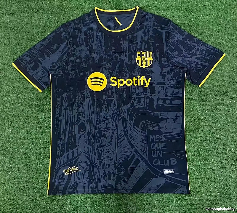 Real Madrid Commemorative-Style Look Dragon Soccer Jersey Campus Look