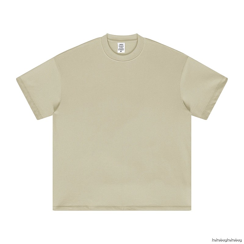 Travel Plain white T-shirt Minimal White Short with Modern Look