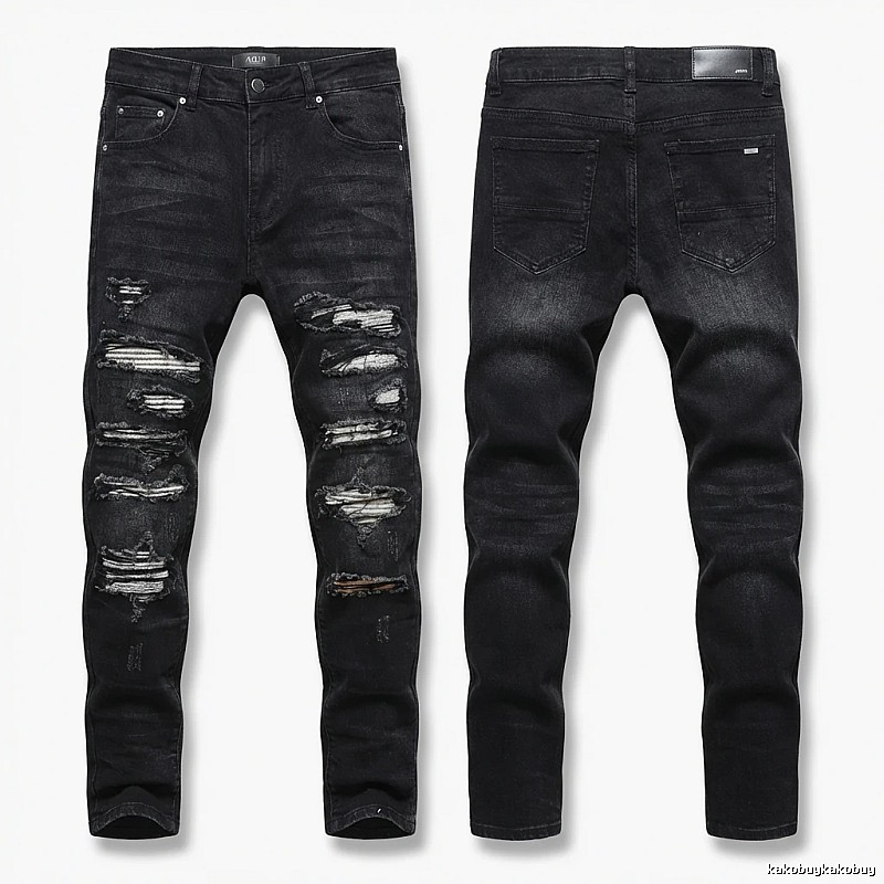 AMI Trendy Ripped Jeans with a Cool Style