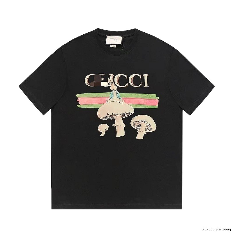 Gucci Mushroom Rabbit Print Vintage Style Black T-Shirt