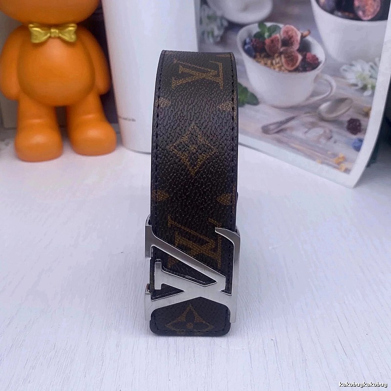 Louis Vuitton Polished Buckle Finish Monogram Belt Daily Styling