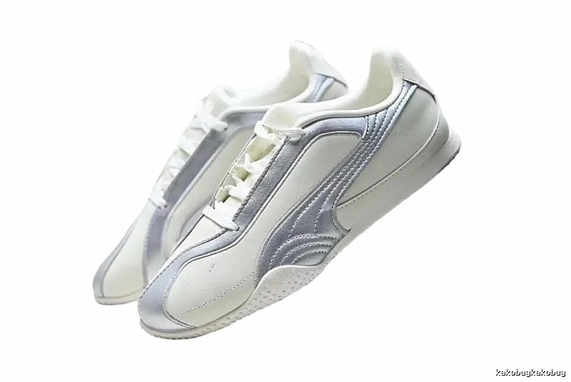 PUMA retro-style grey and white sports shoes