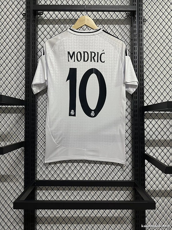 Real Madrid Resort Home soccer jersey White Real Madrid for Travel Looks Select Edition