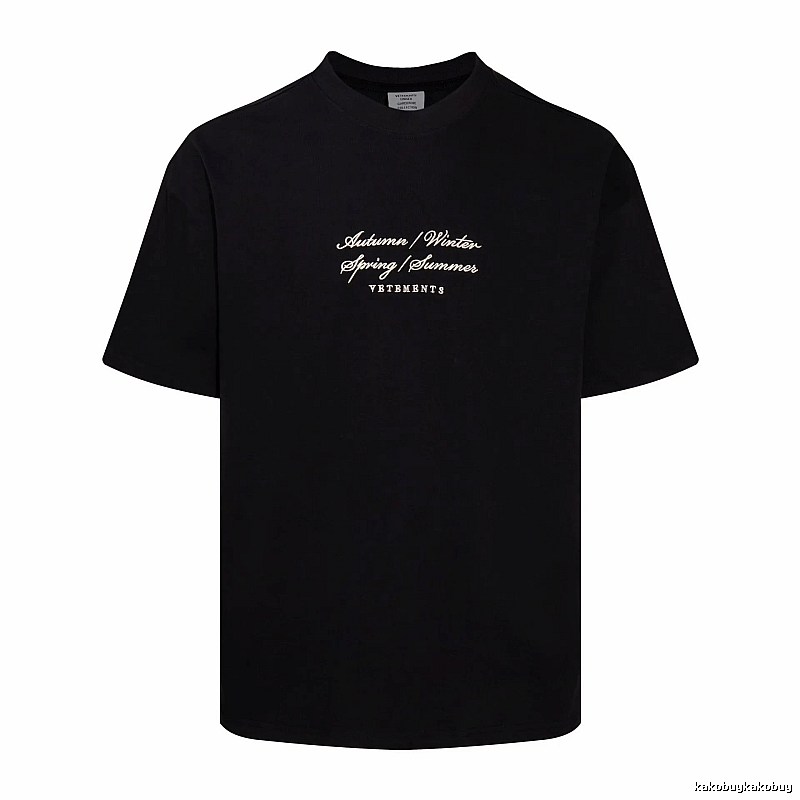Summer Statement graphic T-shirt Black Colorful Lucky with Bold Graphic